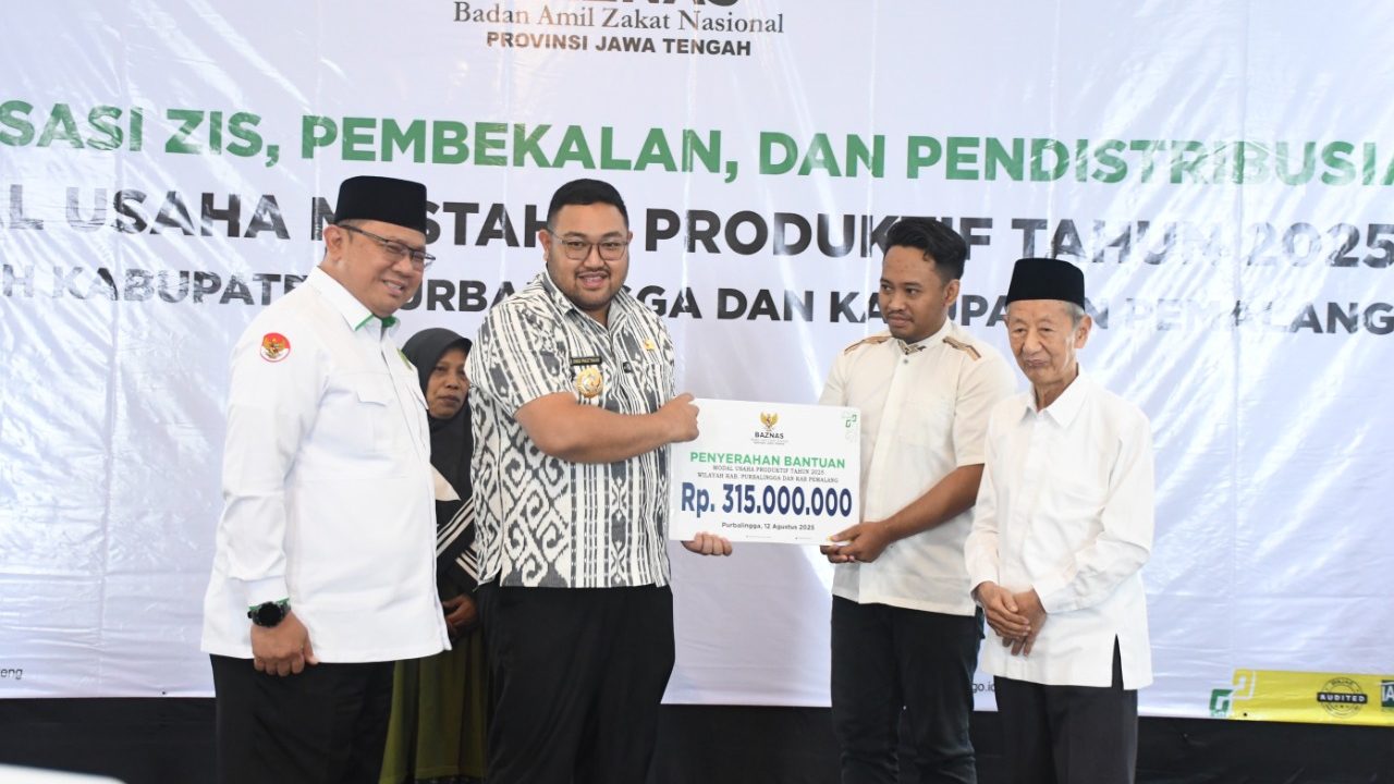Baznas Jateng Salurkan Bantuan Modal Produktif, Wabup Dimas: Ini Langkah Nyata Pemberdayaan Ekonomi