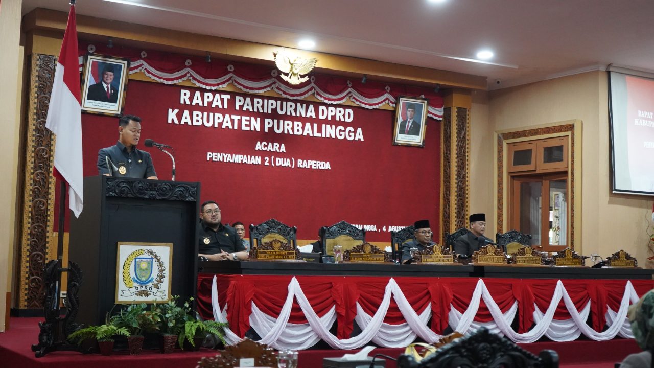 Dua Raperda Strategis Disampaikan dalam Paripurna DPRD Purbalingga