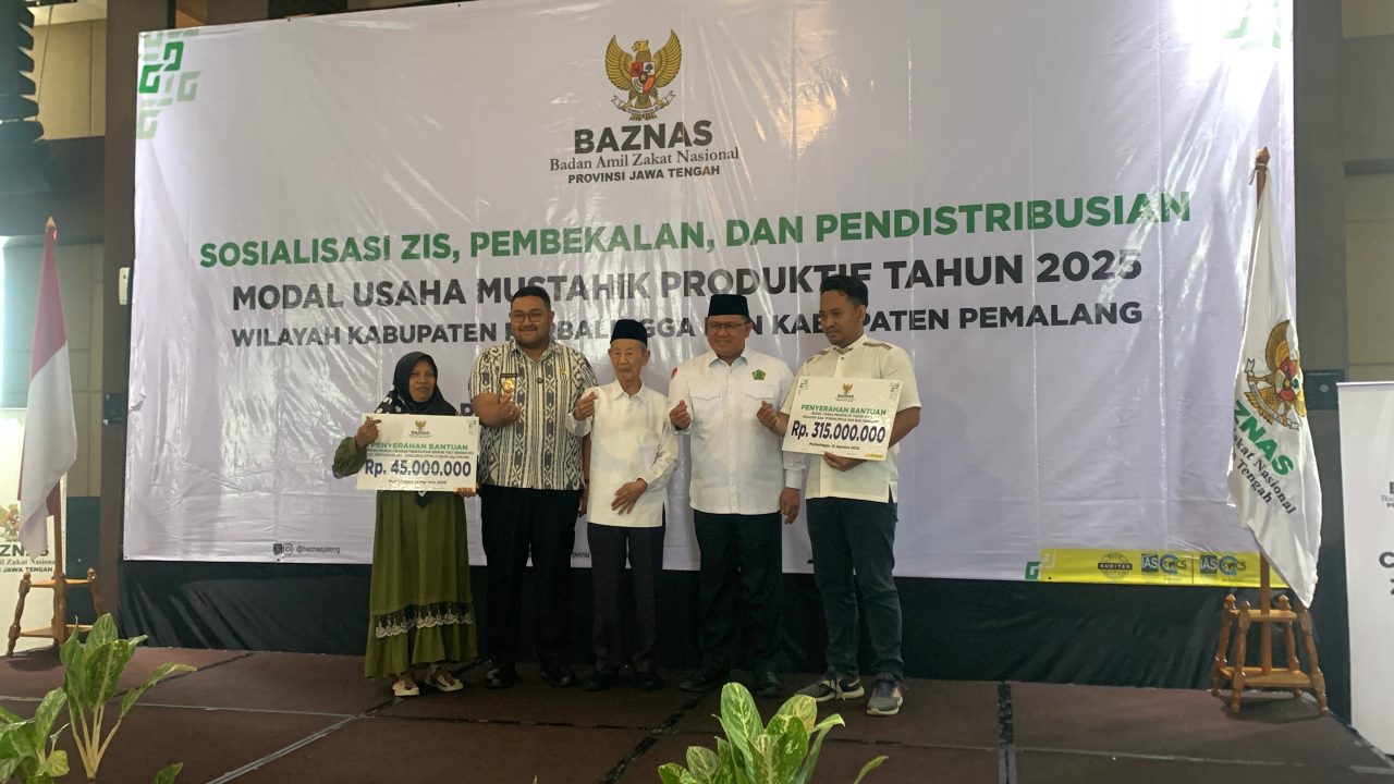 BAZNAS Jateng dan Kemenag Salurkan Bantuan Usaha untuk 115 Mustahik Produktif